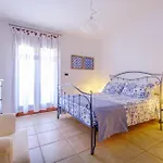 Holidays - Rimediu Apartman Orosei