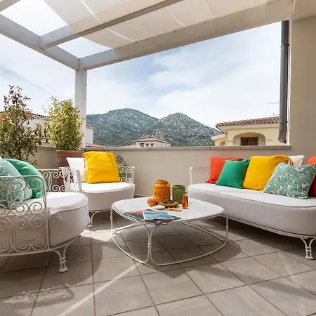 Holidays - Rimediu Apartment *
