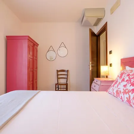 Holidays - Rimediu Apartament